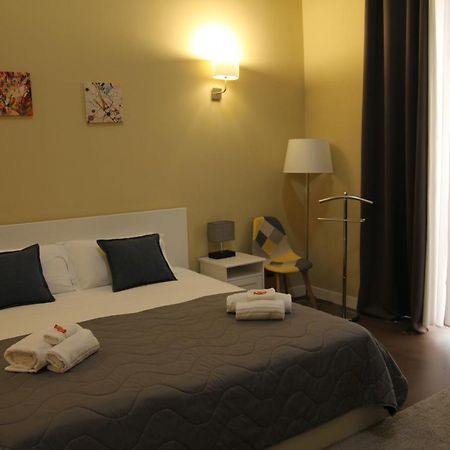Holiday In Home Suite Archimede Catania Eksteriør billede