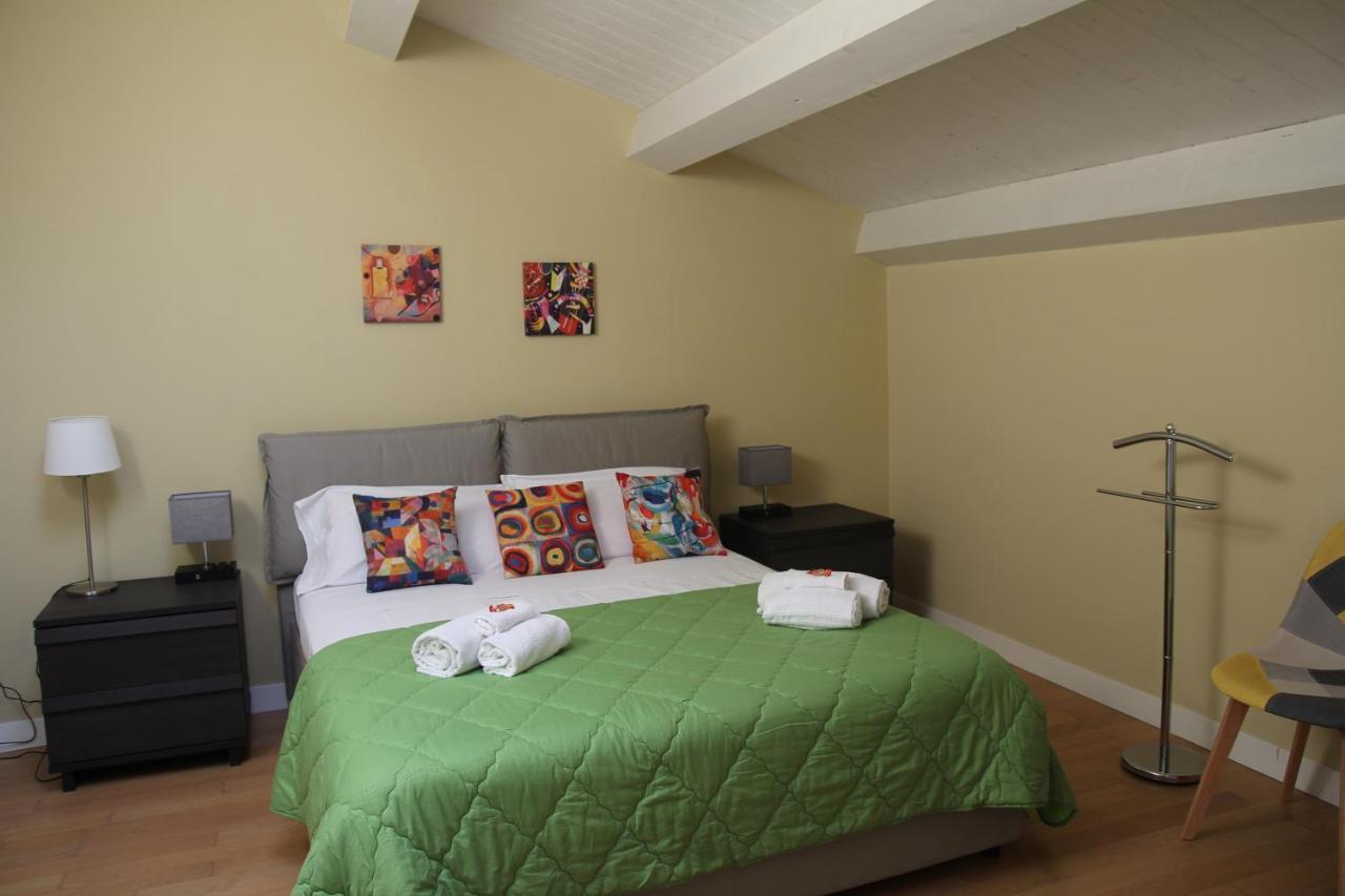 Holiday In Home Suite Archimede Catania Eksteriør billede